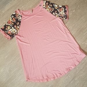 Beautiful Rose colored T-shirt